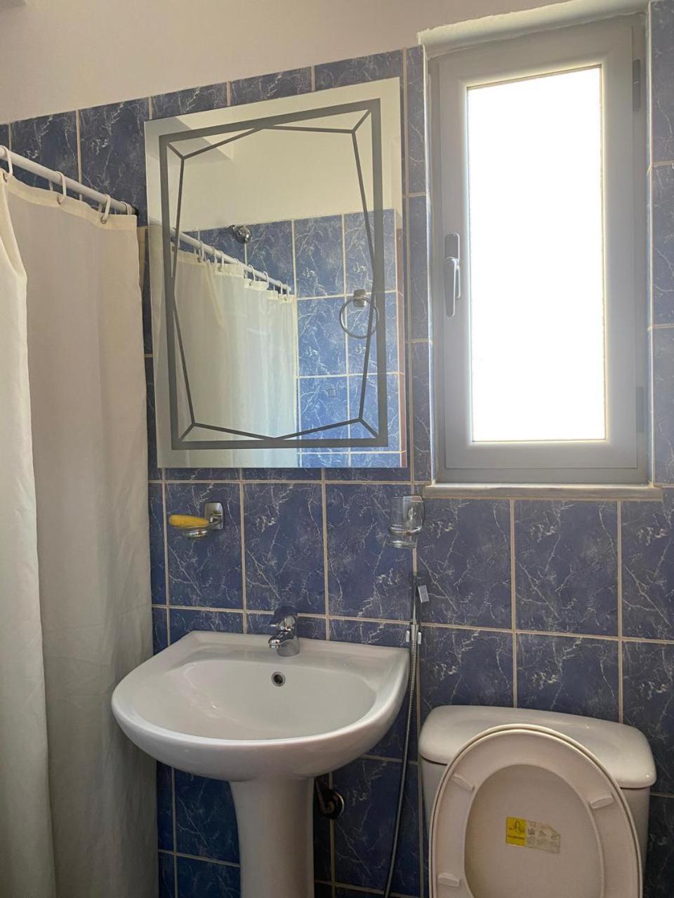 Tarace Sea View Apartment Sarandë Exteriér fotografie